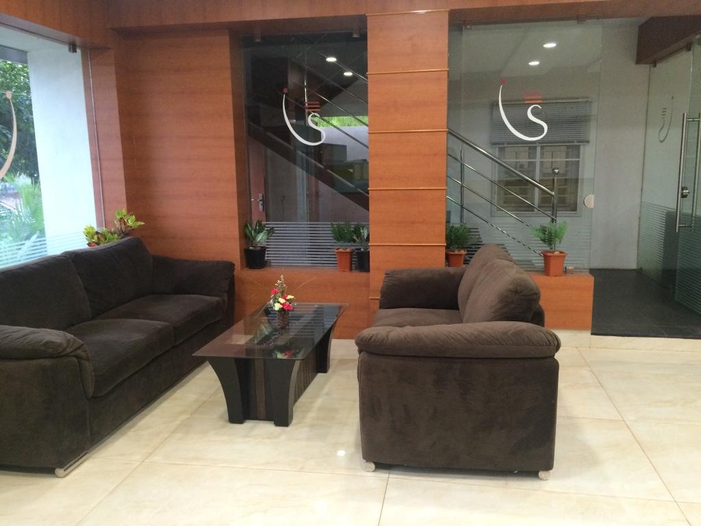 Отель Surag Residency Tiruchirappalli Экстерьер фото