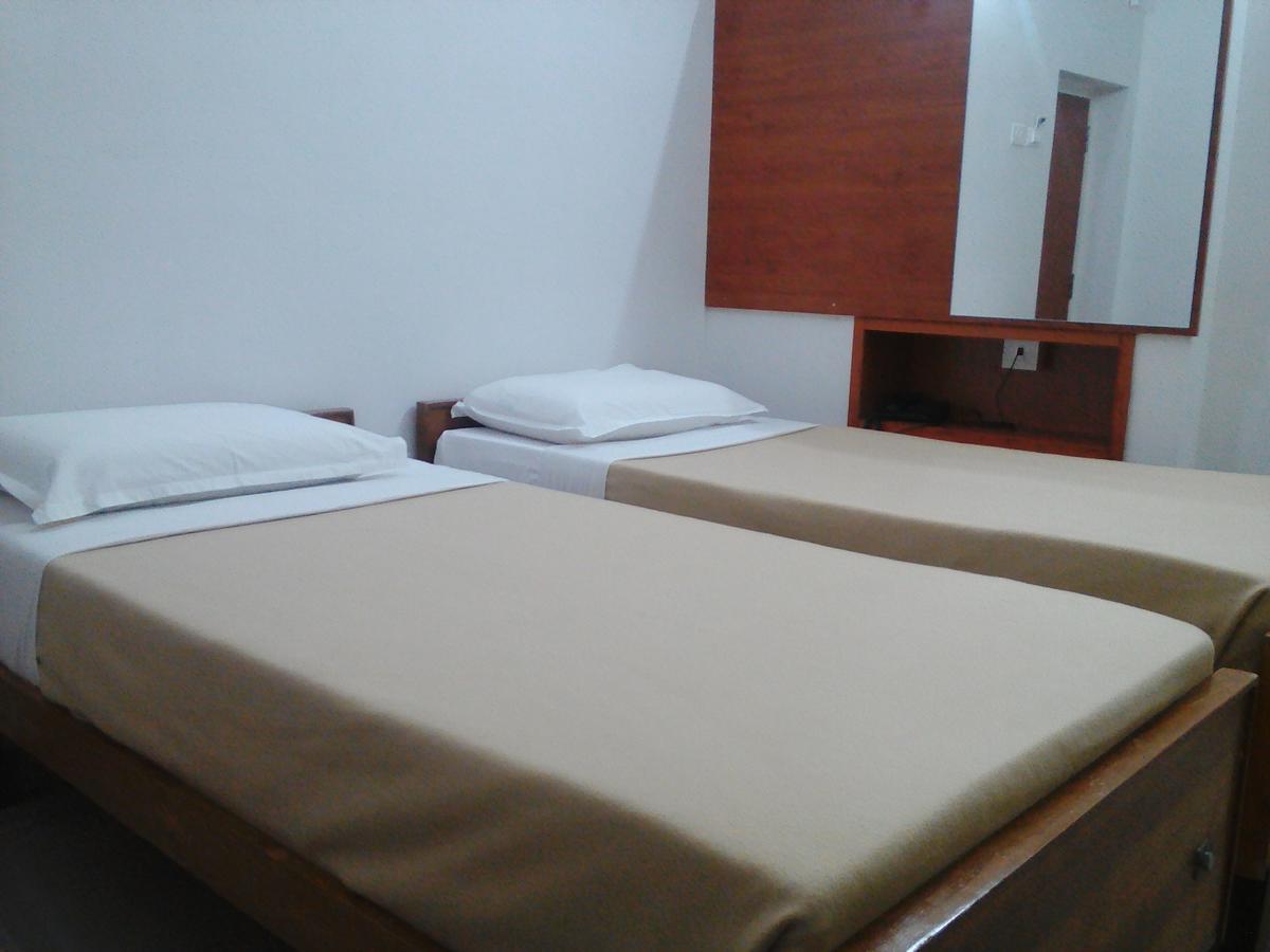 Отель Surag Residency Tiruchirappalli Экстерьер фото
