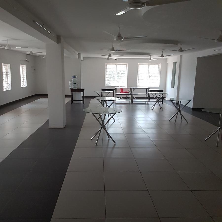 Отель Surag Residency Tiruchirappalli Экстерьер фото